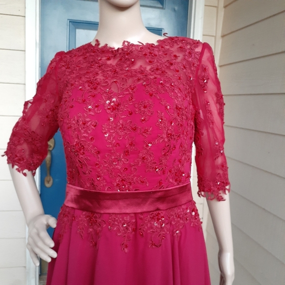 JJ'S House burgandy evening dress - Picture 2 of 6